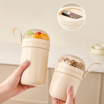 Portable 320ml/520ml Breakfast Cups Seal Handheld Yogurt Bowl Leak Proof with Spoon Salad Cup for Oatmeal Cereal Nut Yogurt
