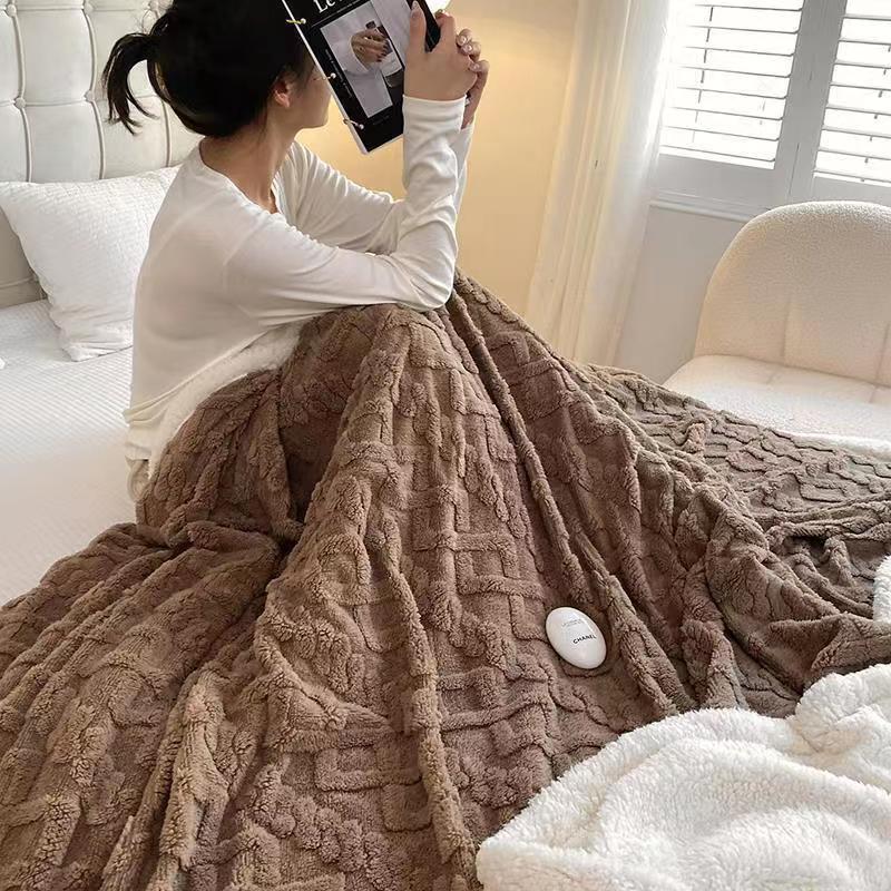 

Новое бархатное осенне-зимнее теплое спальное одеяло, мягкие удобные фланелевые флисовые одеяла для кровати, уютное пушистое теплое одеяло 200x230cm