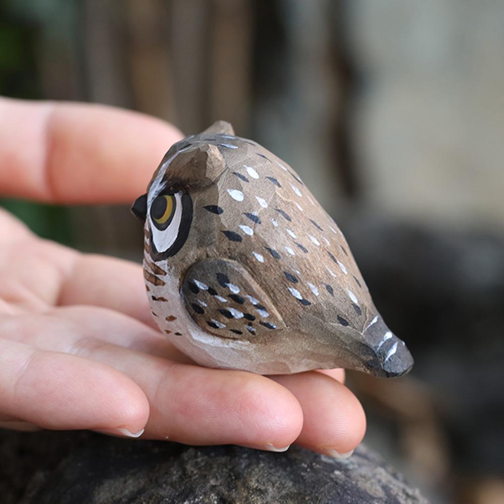Vintage Handmade Miniature Wooden Owl Sculpture Statue Figurines Animal Desk Ornament for Home Decoration Gift Decorative Wood