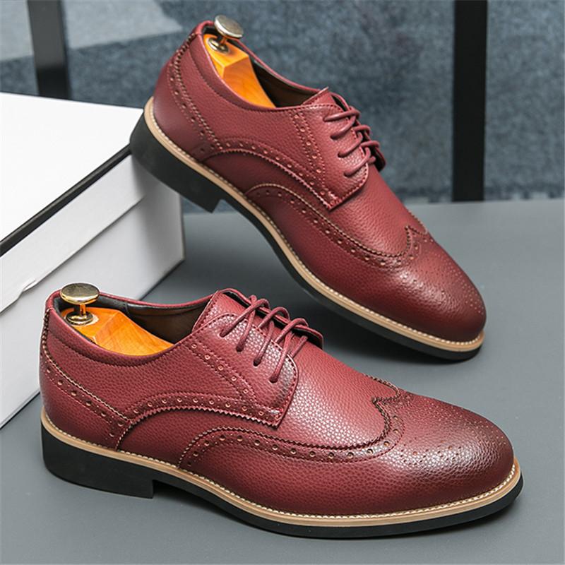 Luxury Gentleman New Men's Charm Red Patent Leather Oxford Brogues Shoes Designer Formal Wedding Prom Dress Homecoming Footwear