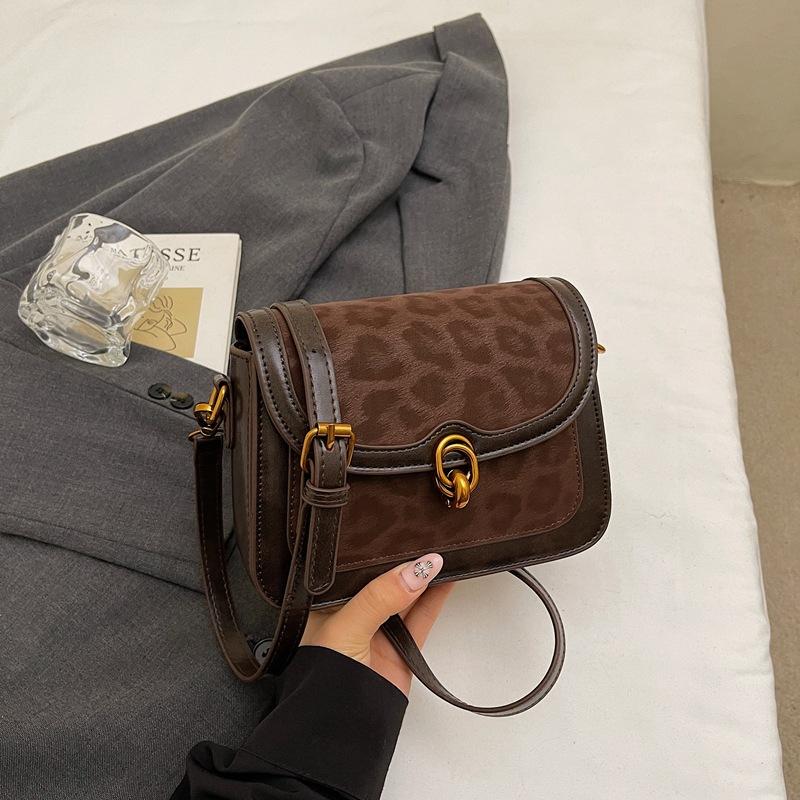 

Популярная в этом году сумка простая, ретро, нишевая и высококачественная повседневная сумка кроссбоди маленькая квадратная кофейный