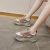 Automne et hiver nouvelles petites chaussures blanches chaussures de sport étudiantes chaussures décontractées pour femmes célébrité Internet semelles épaisses polyvalentes augmentent la hauteur papa