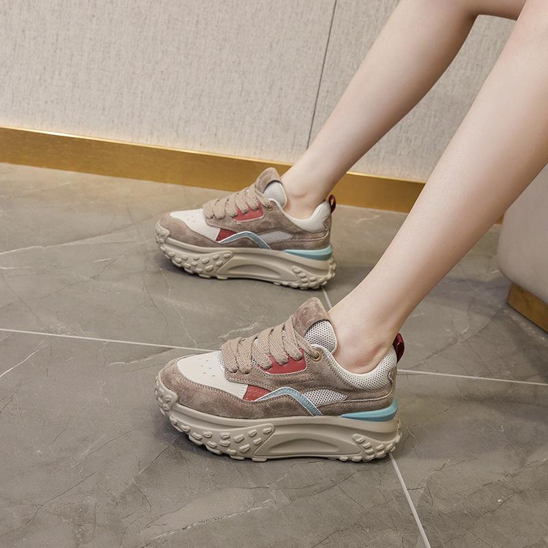 Autumn and Winter New Little White Shoes Female Student Sports Shoes Internet Celebrity Casual Women's Shoes Versatile Thick Soles Increase Height Dad