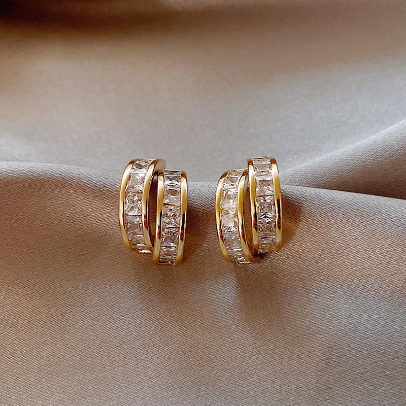 Luxurious and Fashionable Zircon Inlaid Women s Hanging Earrings, Women s Elegant Temperament Holiday Party Accessories Zircon