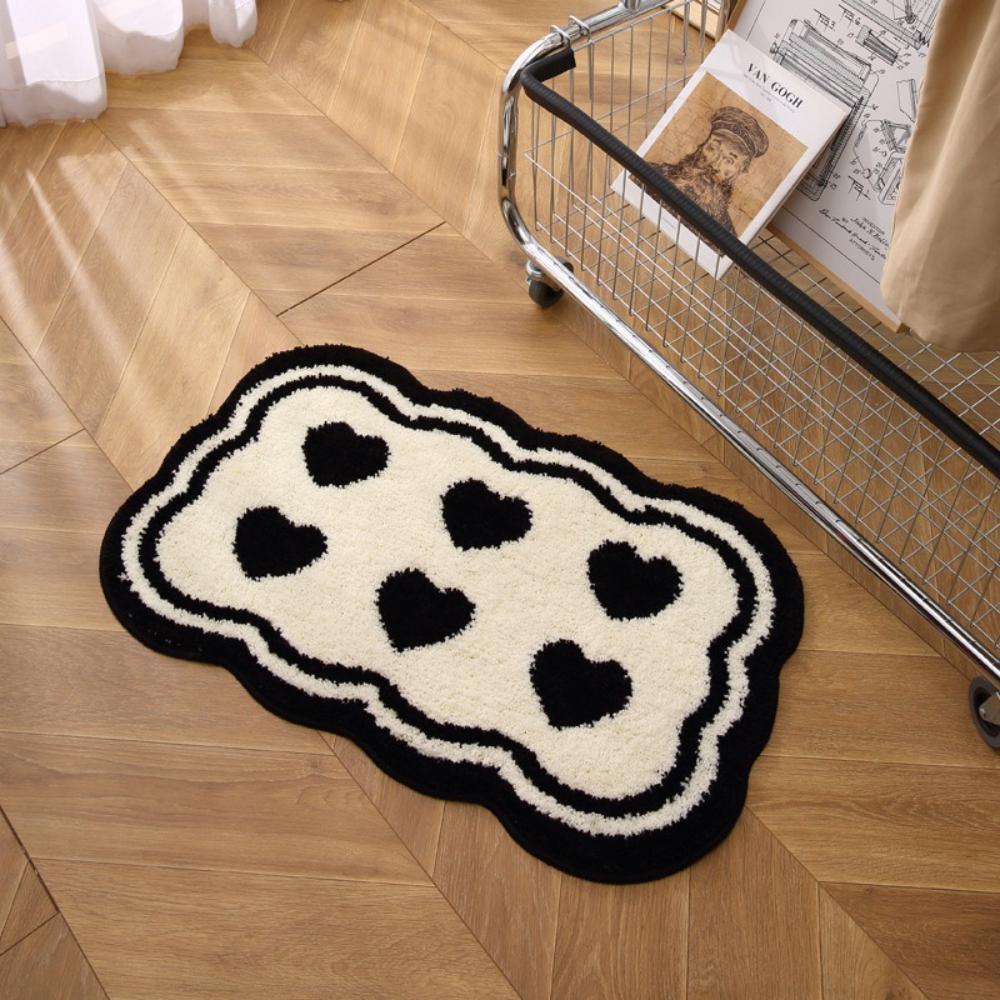Black White Heart Pattern Absorbent Carpet Thick Non Slip Bathroom Mat Quick Drying Stain Resistant Bedroom Seat Cushion