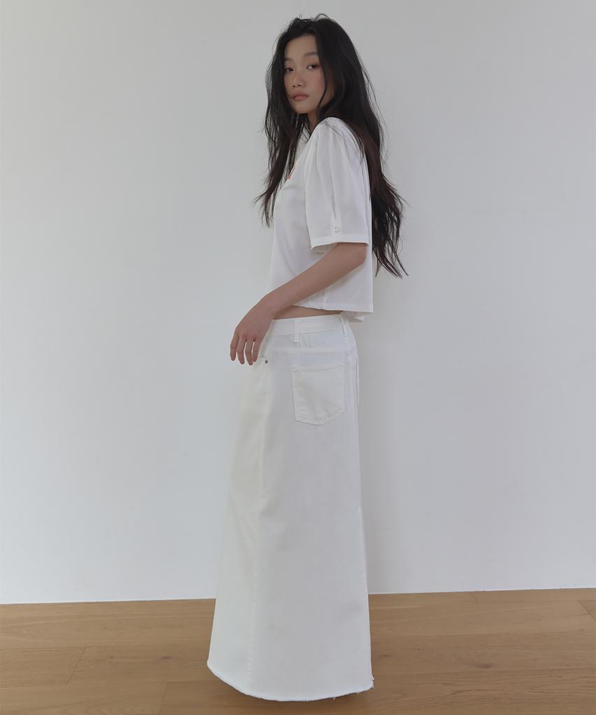 Lonkeu Slit Denim Maxi Skirt (White)