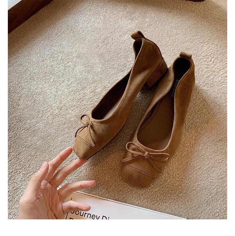Sheepskin version~ Grape mother has the same temperament square head, light mouth bow, thick heel, versatile leopard print, genuine leather shoes.