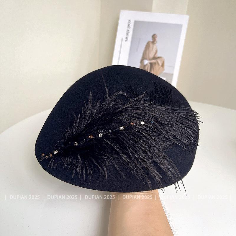 Boina Decorativa de Lana con Diamante de Pluma Francesa para Mujer, Sombrero de Invierno de Alta Gama Versátil, Sombrero de Pintor, Gorro de Copa Cálido de Moda