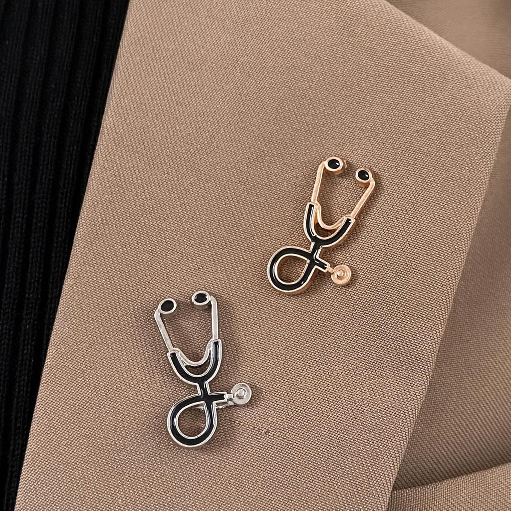 European and American Doctor Who Colorful Cartoon Stethoscope Brooch - Fun Matching Collar Pin Accessory