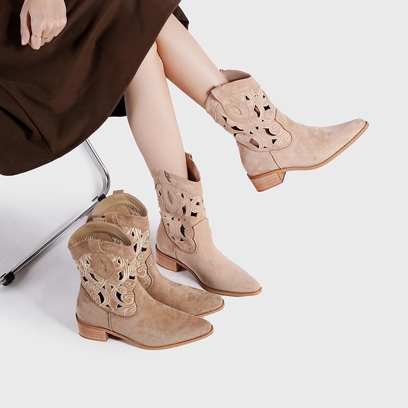 Factory custom-made western cowboy boots with flowers on the other side, embroidered hollow women's thick-heeled knight boots, ethnic style retro s