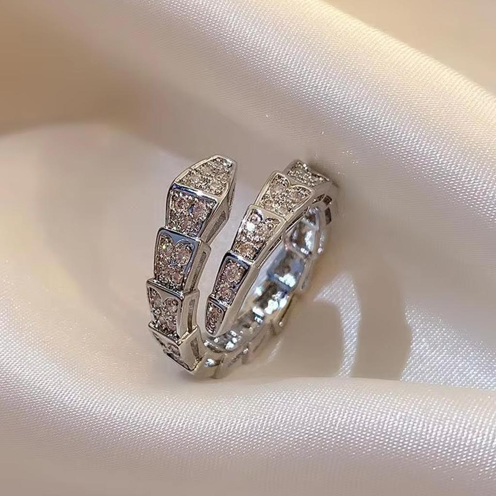 Leichter Luxus Silberfarbener Ring in Schlangenform Damenmode Ring Zarter Offener Zeigefingerring Hochzeitsschmuck