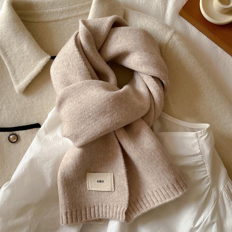 Gentle solid color small scarf white knitted wool short scarf women's autumn and winter warm couple style simple