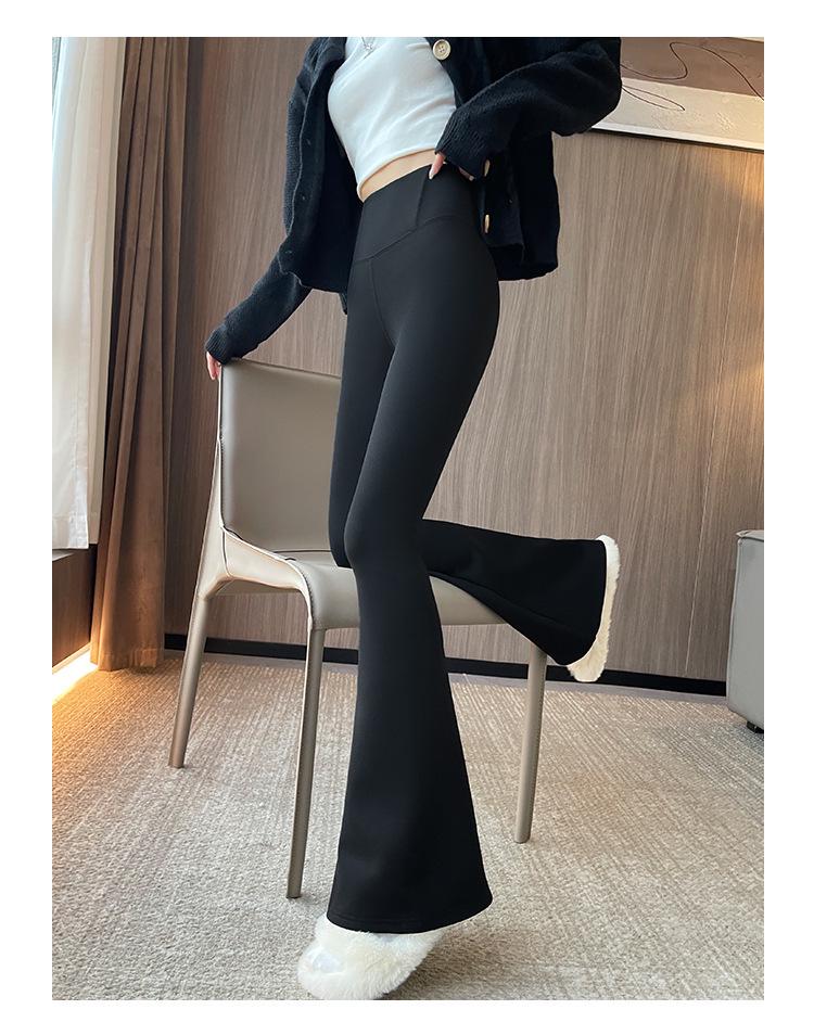 Micro-Flare Shark Fleece Pants: 2026 Spring/Autumn High-Waist, Hip-Lifting, Cropped Petite Flare Base Layer