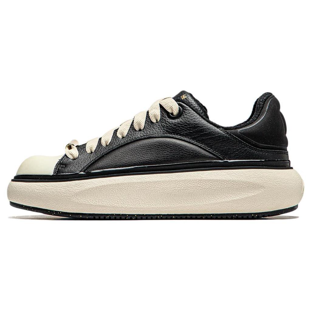 Li Ning Yun You C4D Slip Resistant Low top Casual Shoes Women's Black White AZGU038-2