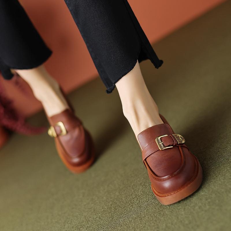 Fashion Women's New Spring and Autumn Round Head Genuine Leather Retro Mid Heel Large Metal Belt Buckle Oxford Single Shoes