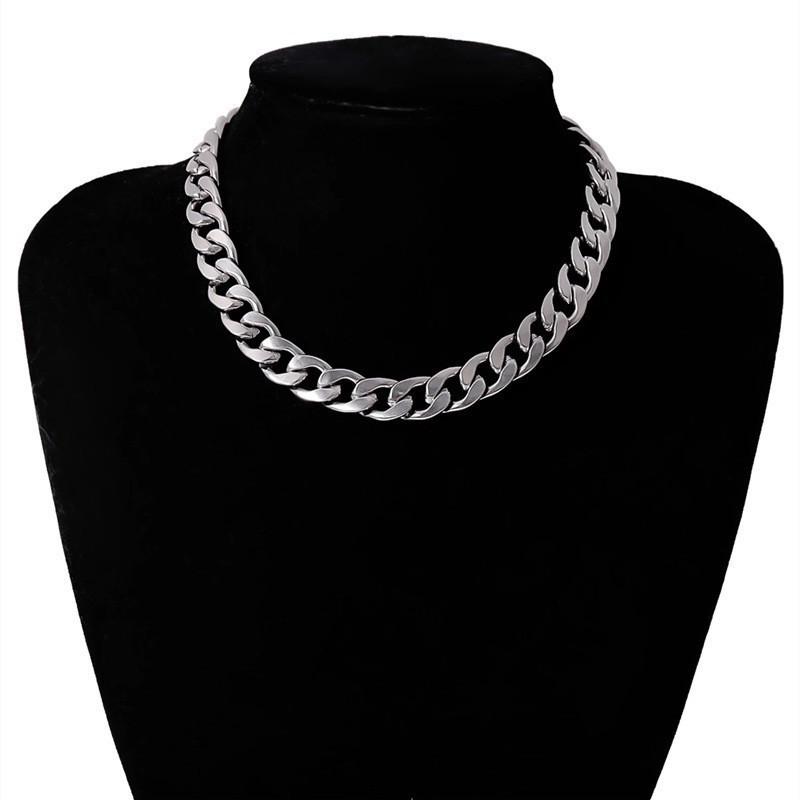 European and American exaggeration, simple and versatile collarbone chain accessories women, side chain thick chain temperament street 