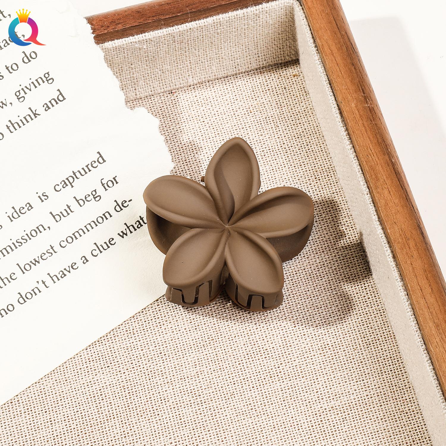 

Красочные заколки для волос в виде цветов конфетных цветов с мраморным принтом, Богемные пляжные аксессуары для волос, заколки-крабы, заколки-зажимы для волос one-size разноцветный