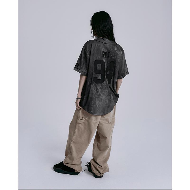 BTS S/S Trikot Offizielles Kurzarmtrikot – Wählen: V (M) oder Jimin (XL)