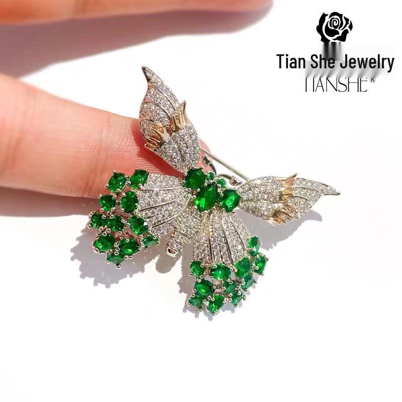

Tian She Jewelry High-End Two-Tone Zircon Butterfly Brooch for Men - Viral Style