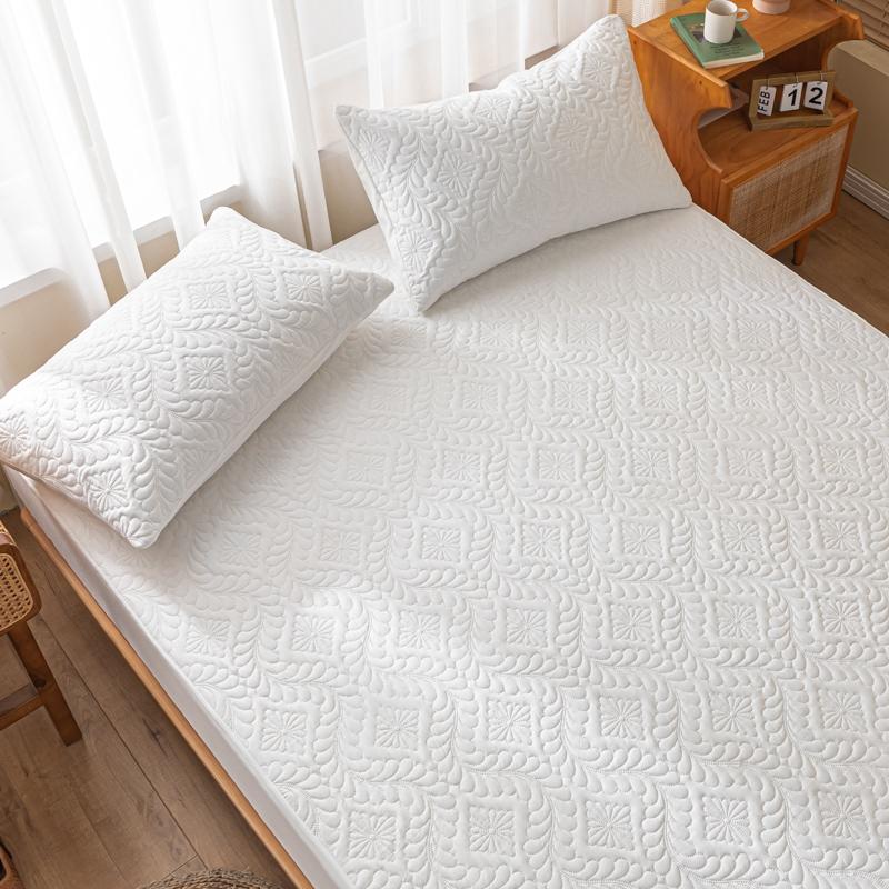 2 Pieces Waterproof Pillowcase Anti Stain Appliance Washable Type Pillow Cover Bedroom Decoration Suitable Designed for Featuring Children And Pets