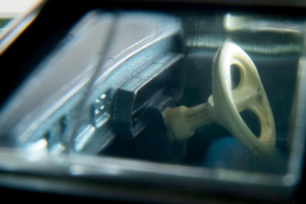 Tomica Limited Vintage 164 LV-42d Mitsubishi Debonair Green 64 Year Finished Product