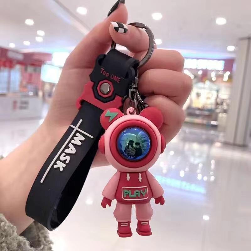 1PC 7.2cmAstronauts Keyring Couple Doll Pendant Bag Keychain Pendant