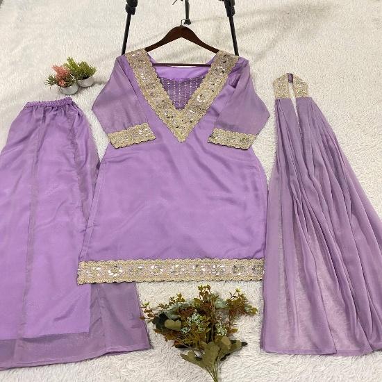 The Ira Gota-Patti & Mirror Work Suit Set M