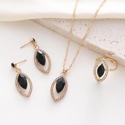 Luxury European-American Fashion Jewelry Set: Elegant Horse Eye Stone Necklace, Earrings, and Ring