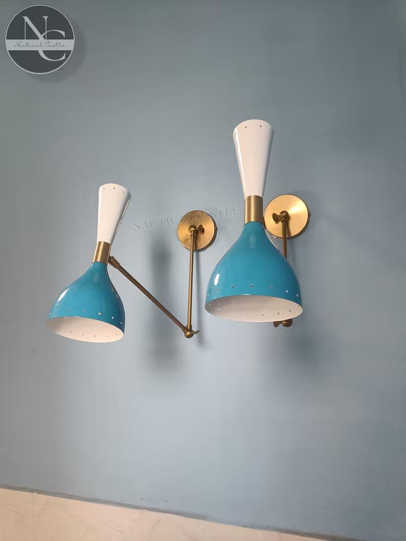 

Mid Century Brass Wall Sconce Pair: Italian Stilnovo Style, Adjustable Reading Light синій