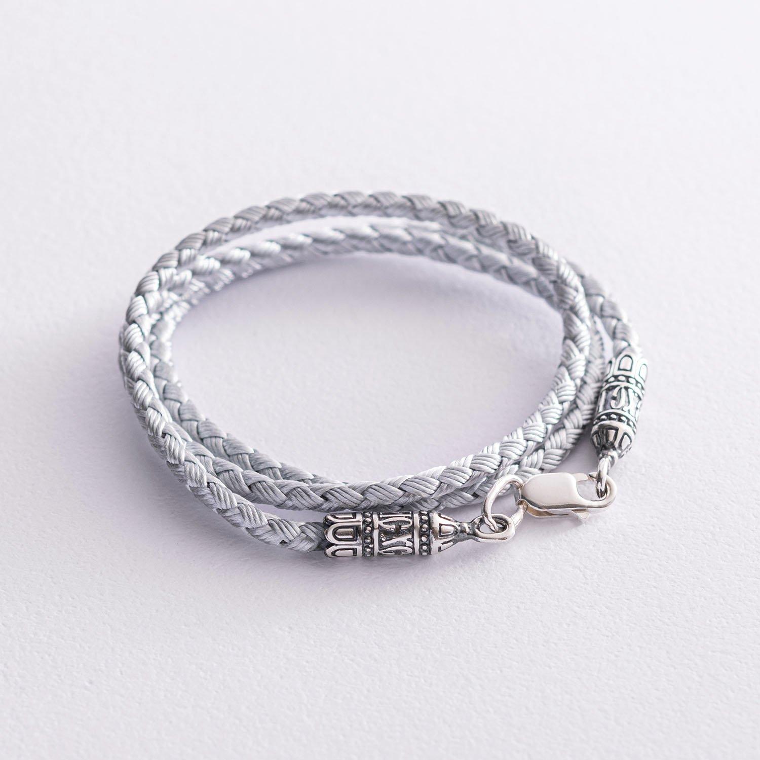 

Шовковий шнурок зі срібною вставкою (чорніння) Oniks 40 срібний