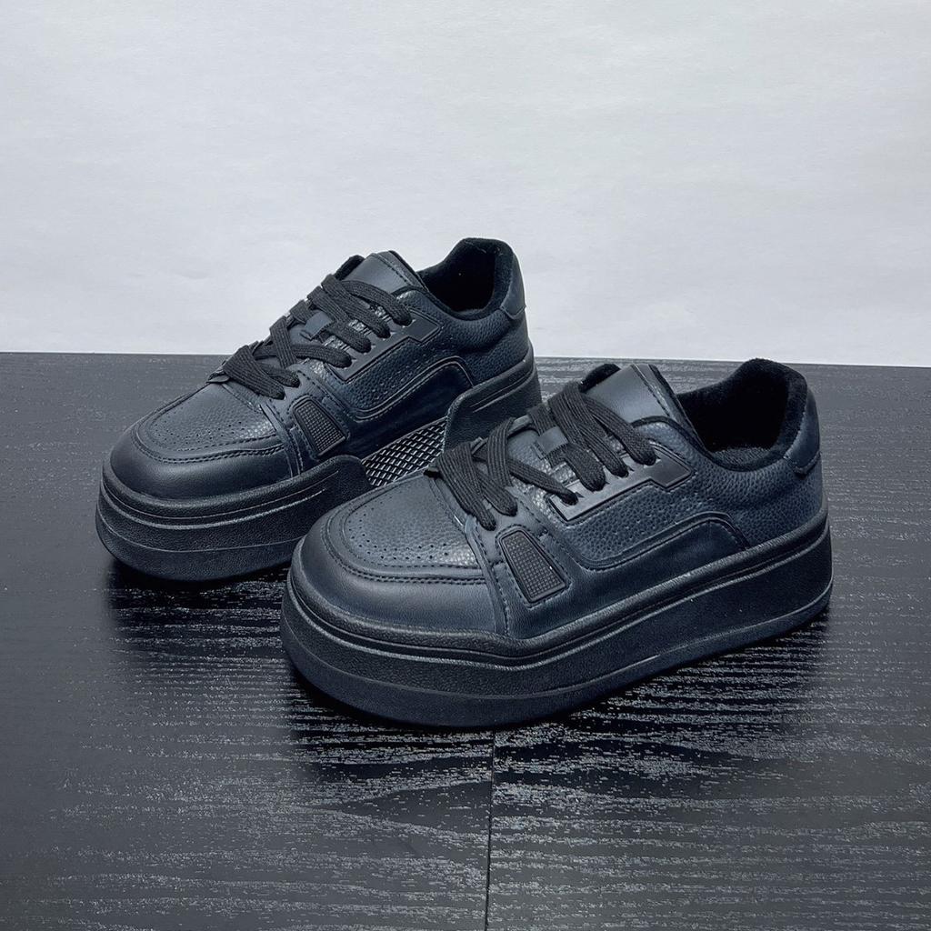 Thin velvet little white shoes women's winter leather thick baseplate shoes new versatile velvet sports and leisure shoes