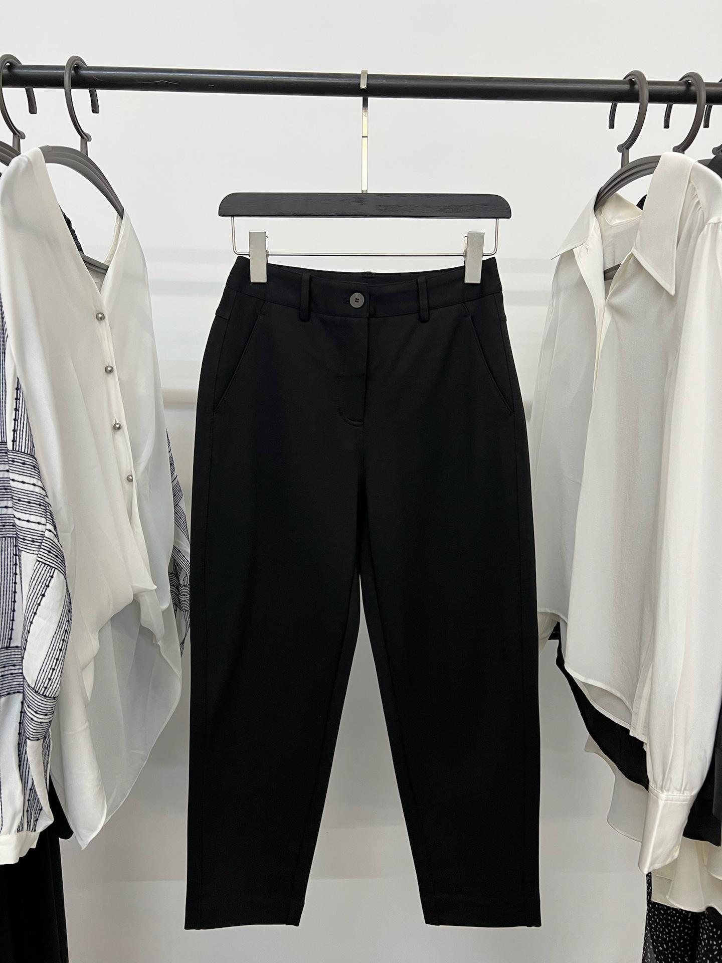 High-Waisted Micro-Flare Slimming Stretch Dress Pants 38