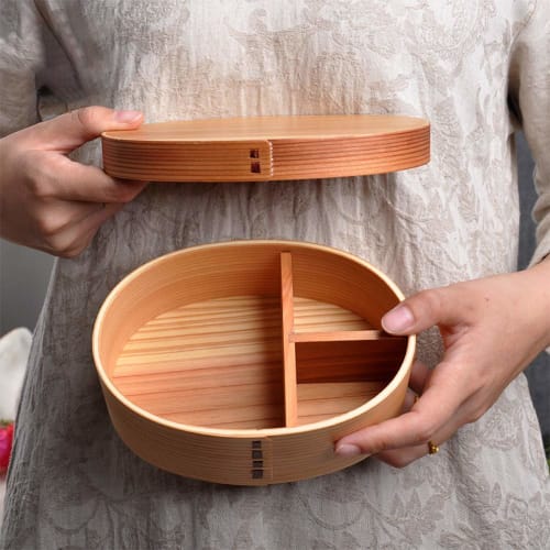 Deep in the Mountains Bento Box, Magewappa Bento Box, Oval, Natural Wood and Lacquerware, Medium Size, with Dividers, Moisture-Retaining, Eco-Friendly
