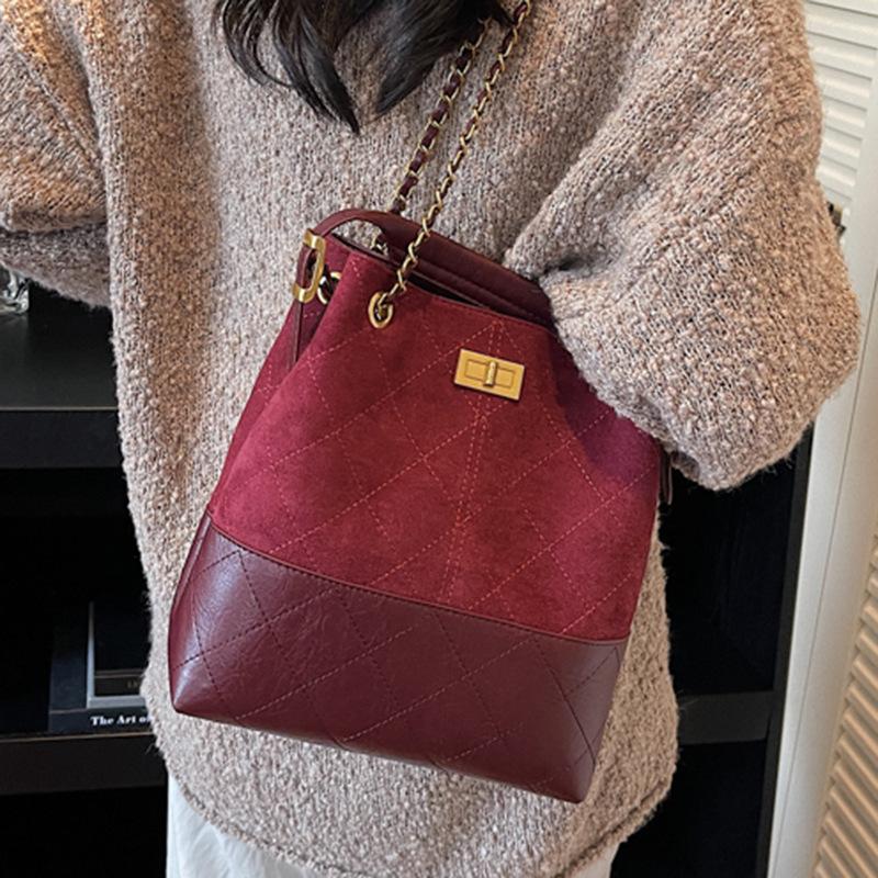 Rhombus Foreign Style Retro Small Bag Women's 2025 Autumn New High-value Shoulder Messenger Bag Portable Bucket Bag