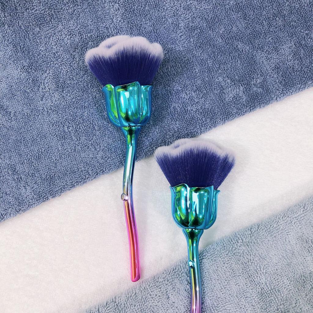 1pc Rose-Shaped Soft Brush, Nail Dust Brush, Makeup Blush Brush, Multi-Use Cleaning Tool for Manicure & Cosmetics
