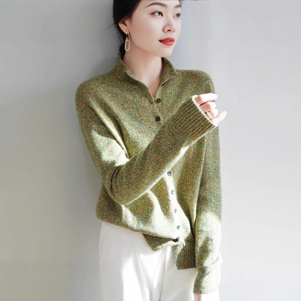 Jarní a podzimní nový polovyvýstřihový propínací svetr Dámský volný svetr kabát se zesílenou pleteninou