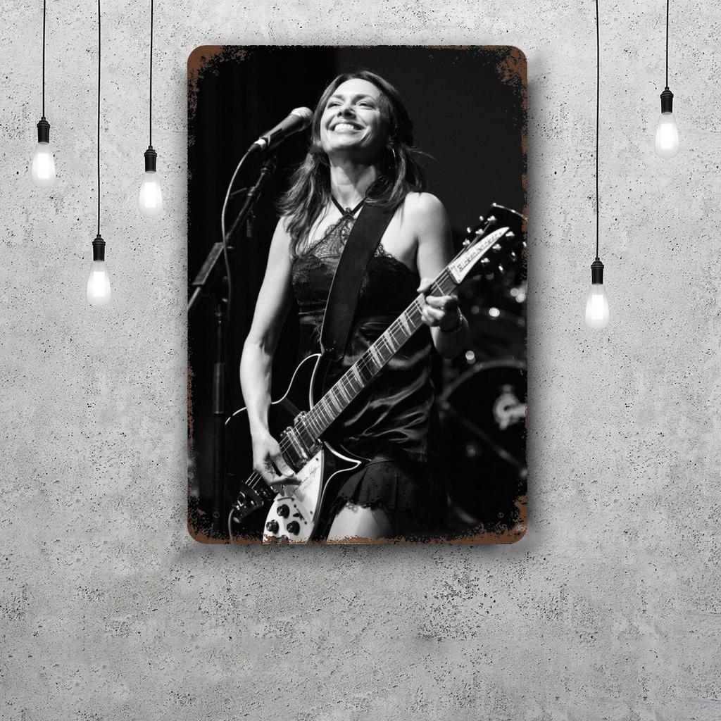 Susanna Hoff Classic Poster Rusty Metal Plaque Retro Decorative Plate Bar Man Cave Garage Club Metal Sign Wall Decoration