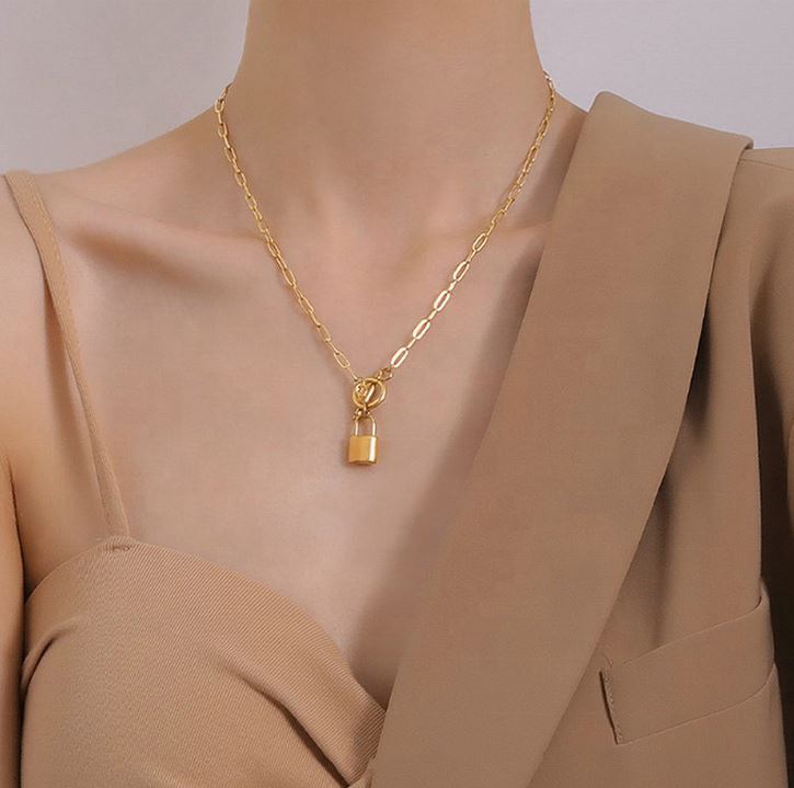 Accessories Women Permanent Jewelry 18k Gold Stainless Steel Chain Ot Buckle Lock Pendant Necklace