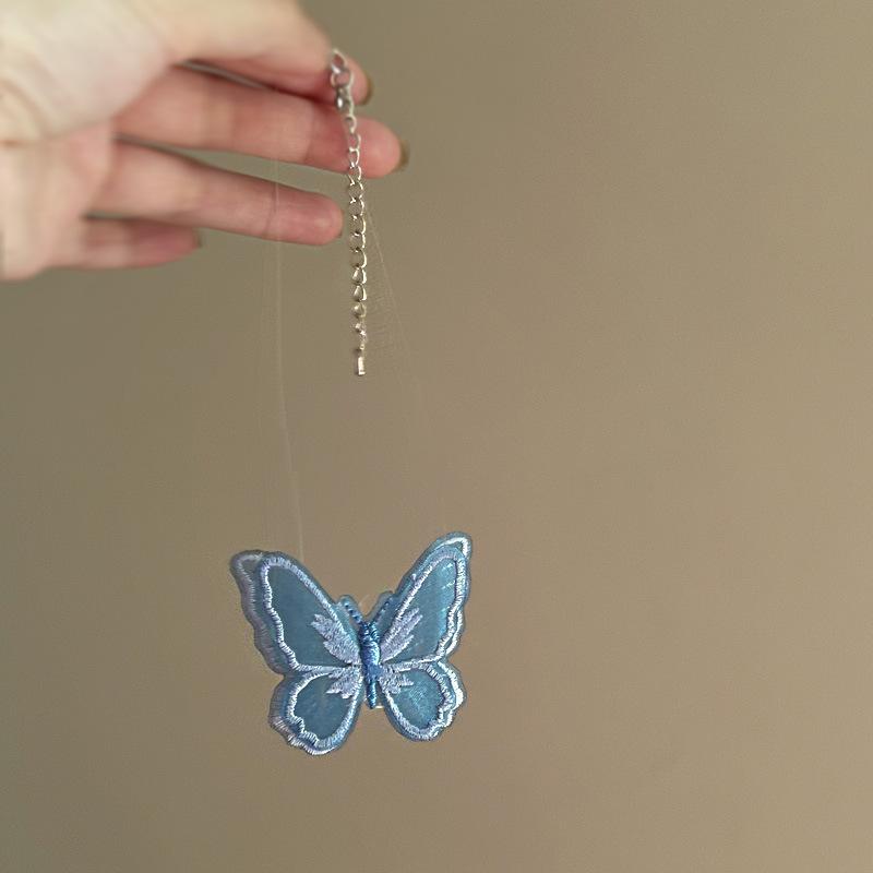 Internet celebrity handmade blue butterfly neck chain gentle girl heart sweet necklace retro high sense temperament necklace
