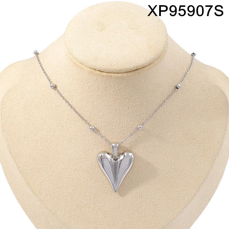 Elegant Heart Pendant Necklace for Women - Gold-Plated Titanium Steel, Versatile Clavicle Chain