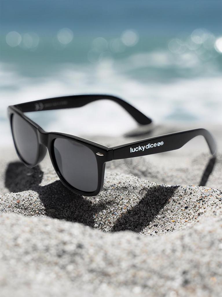 Wayfarer Sunglasses Black / Black Lucky Dice Name Uni