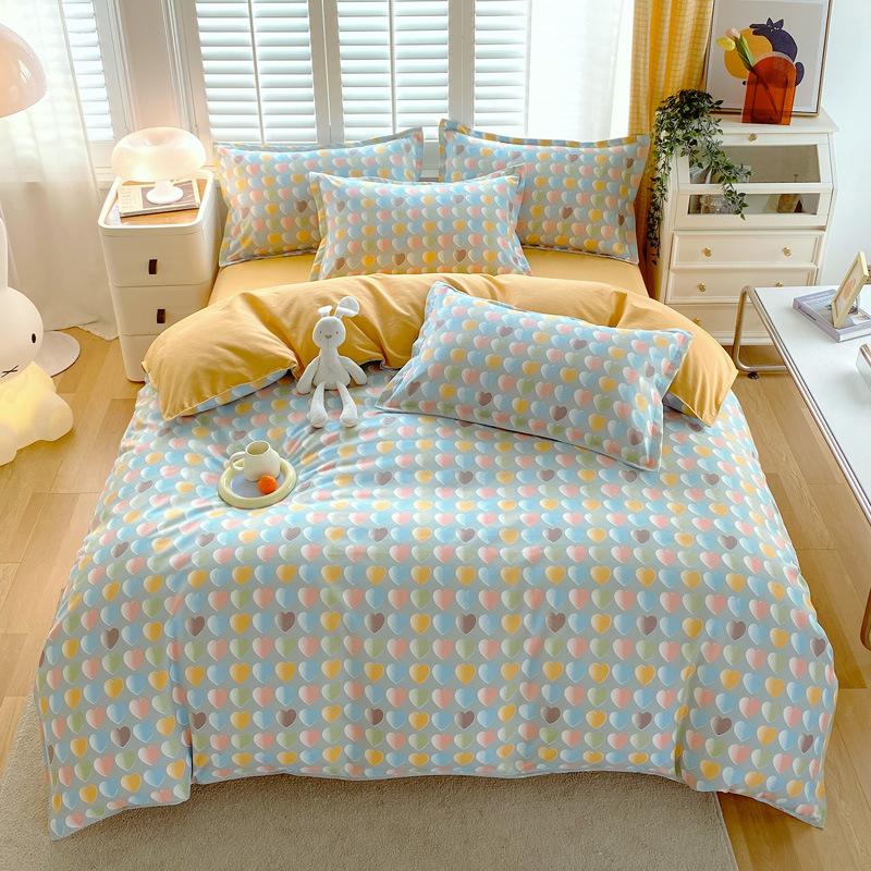 Set mic din patru piese din bumbac periat, proaspăt, îngroșat, din trei piese din bumbac imprimat, cearșaf de pat și cuvertură