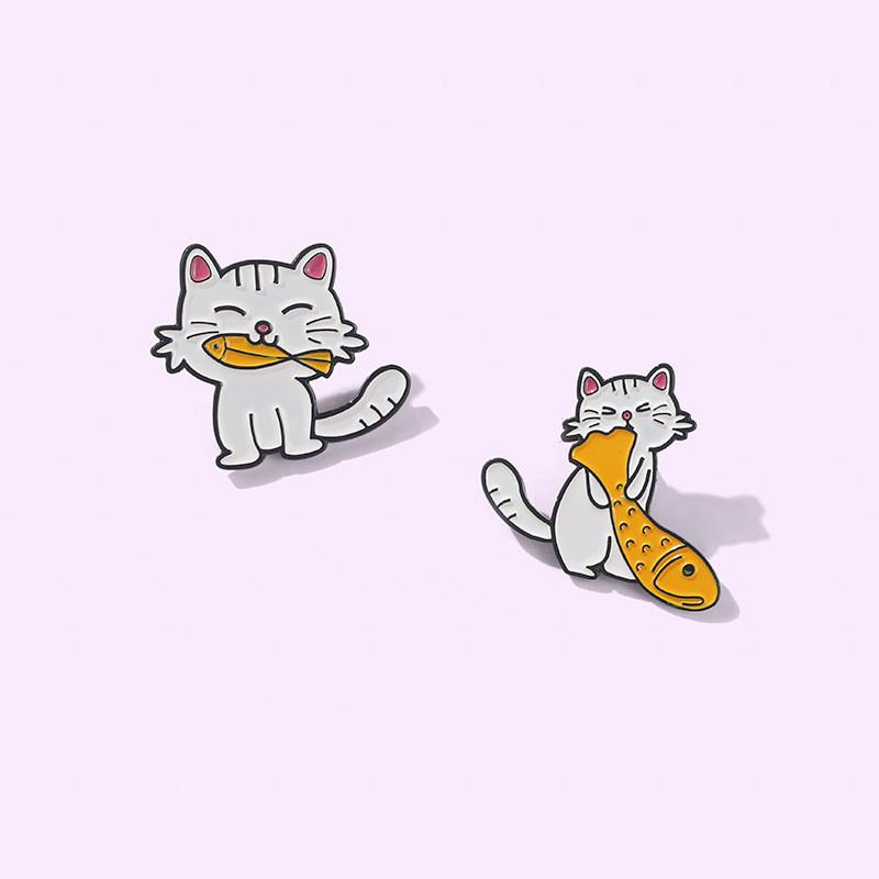 Cat Adorable Cartoon Brooch Cute Animal Design With Fish For Bags And Clothes Accessories
