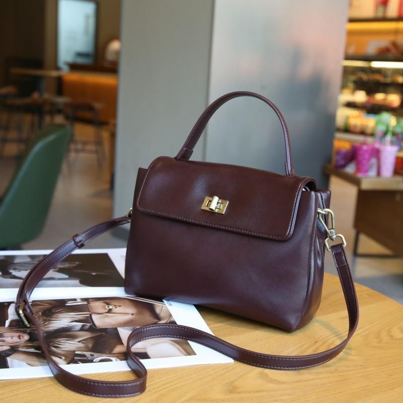 Pure cowhide simple crossbody handbag, women's versatile new model, leather large capacity double-layer bag, shoulder bag