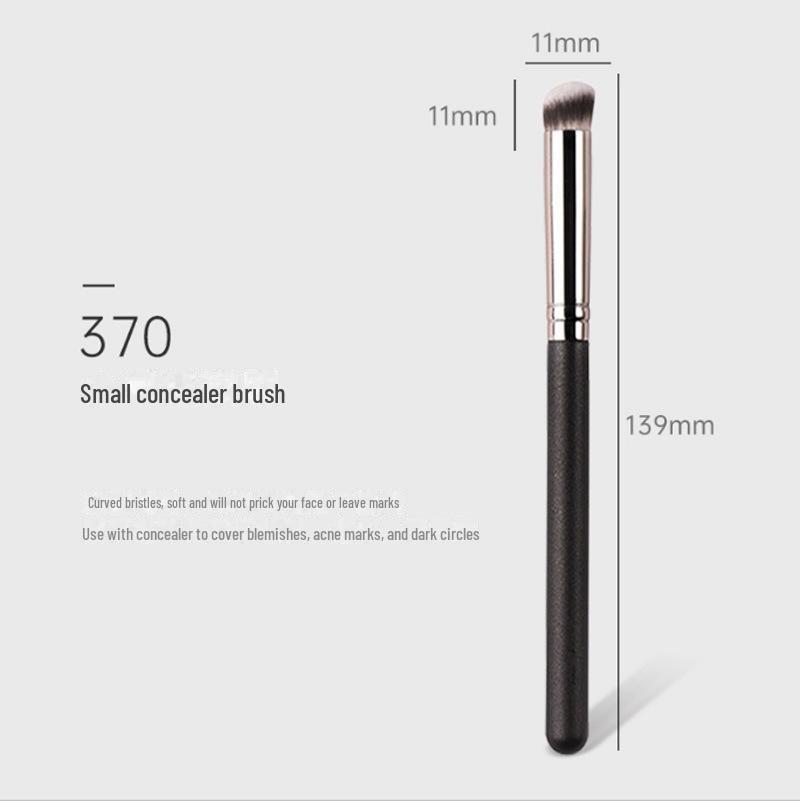 

Мягкие кисти для макияжа волос, вдохновленные Интернетом: 170 Тональная основа, 270 Консилер, Жидкая тональная основа с плоской головкой и волокнистыми волокнами.