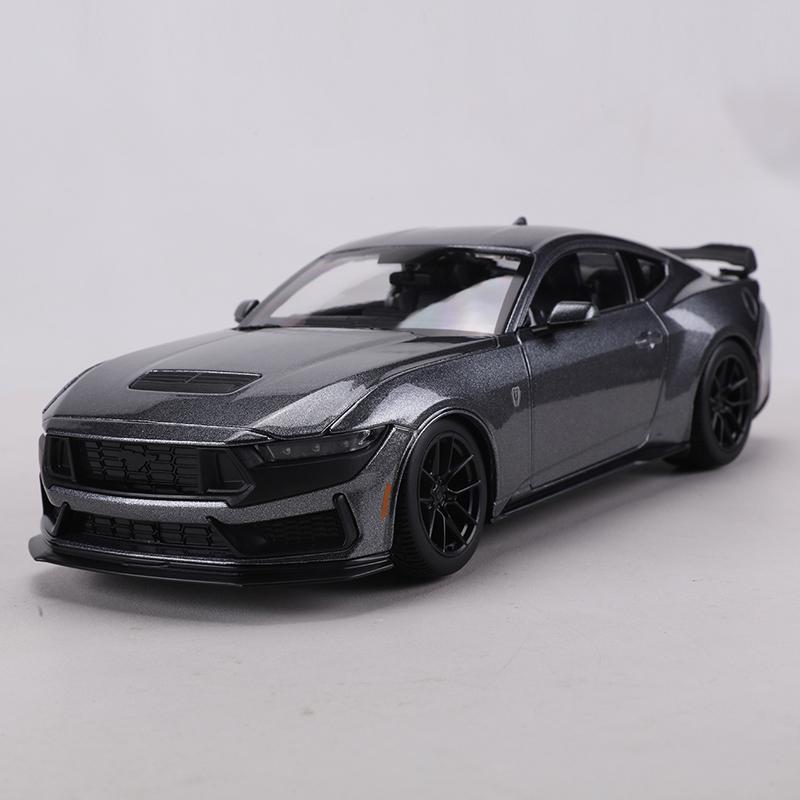 Maisto 1:24 2024 Ford Mustang Dark Harse Die-cast Alloy Car Model Toy Collectible Ornament