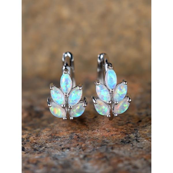 5 Niche Horse Eyes Simple Leaf Design Ear Buckle for Women Versatile Personalized Retro Style