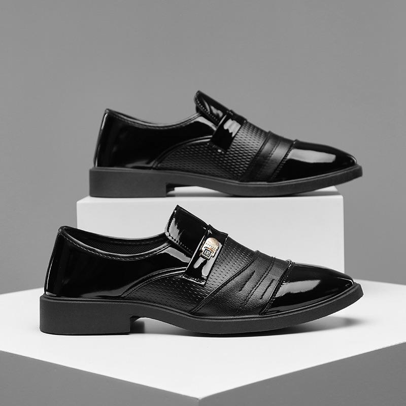 Sommer neue große Größe Business Casual Herrenschuhe Britischer Trend bequeme atmungsaktive Kleiderlederschuhe