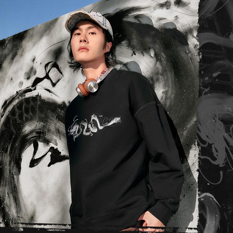 Li Ning CF Motivo Discendente del Drago Felpa Sportiva Lavorata a Maglia a Maniche Lunghe Girocollo Pullover Stampato Uomo felpa Nero AWDU813-1
