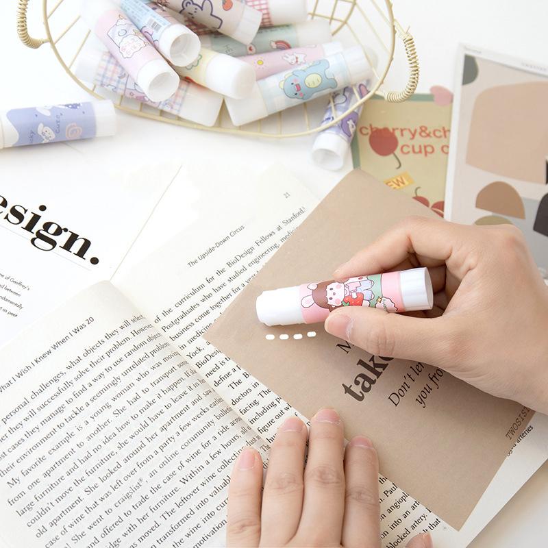 Niedlicher Cartoon-Kleberstift mit starker Klebstoff, ungiftig, zum Versiegeln von Aufklebern